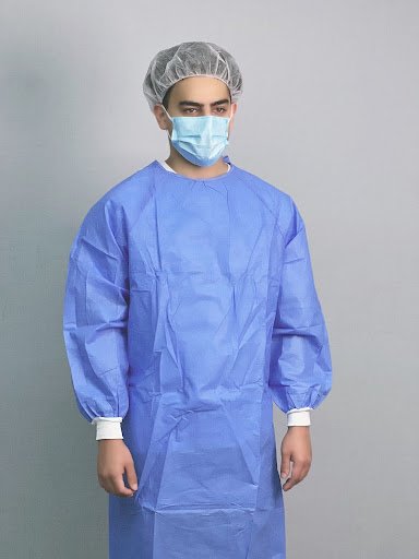 The Ultimate Surgical Gown Buyer’s Guide: Top 10 Manufacturers, AAMI Standards, and Material Science for 2026
